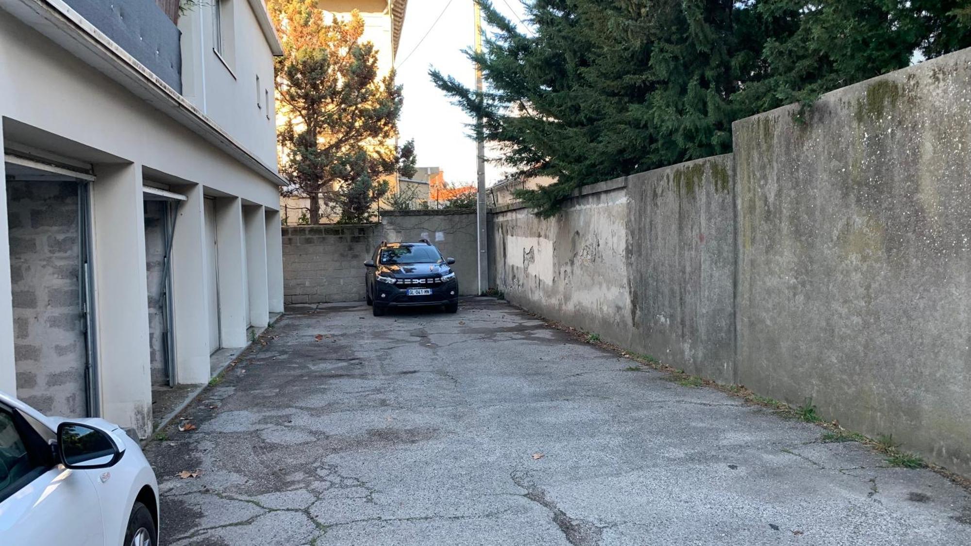 Au Calme De L'Iris - Clim - Garage - Wifi - Tramway Apartment Avignon Ngoại thất bức ảnh